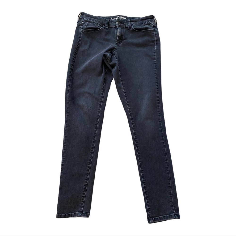 Faded black skinny jeans. Pre-loved good condition. Reposhing.